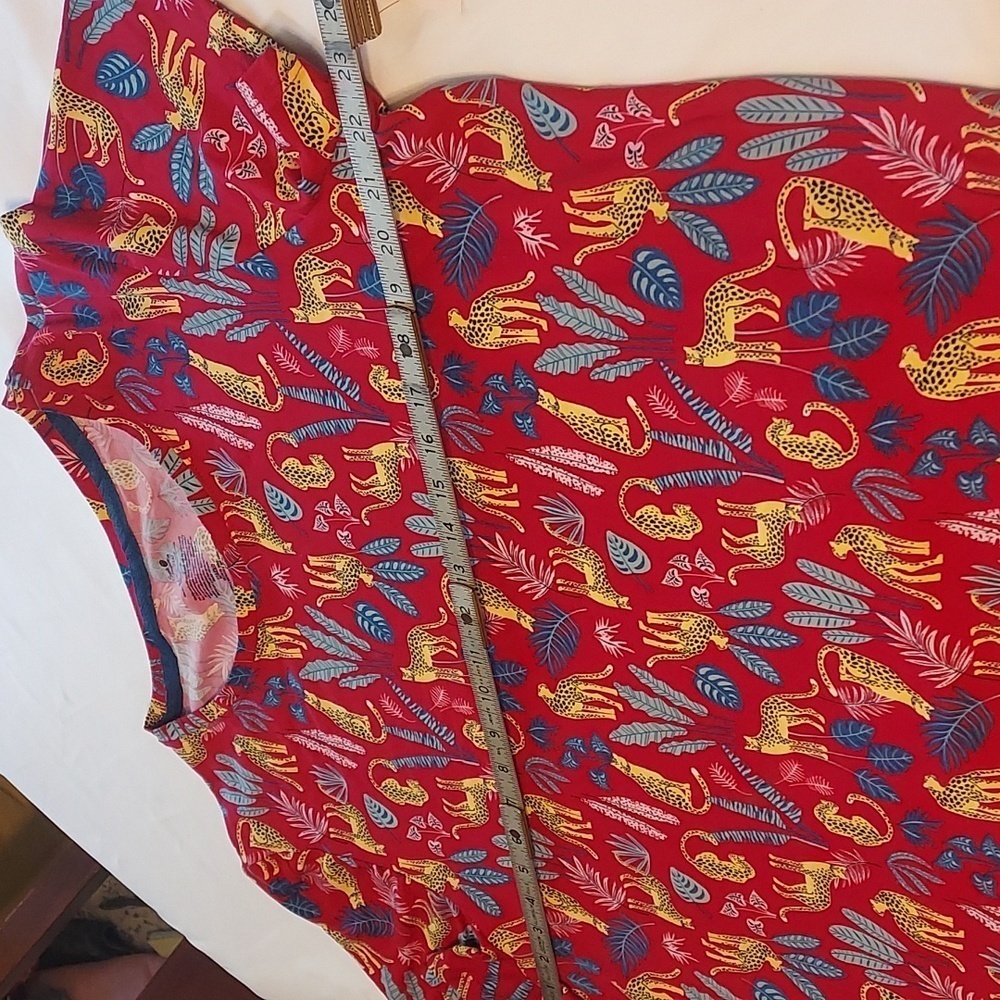 SECRET Treasures Women's  Size L  Short Sleeve T-Shirt and Joggers Pajama Set - Picture 11 of 16